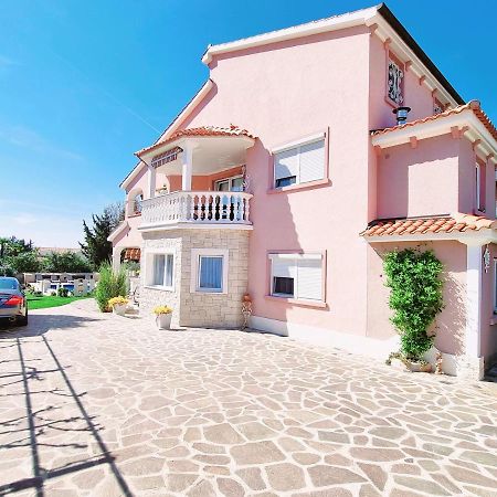 Apartment Villa Engel With Pool 포레치 외부 사진