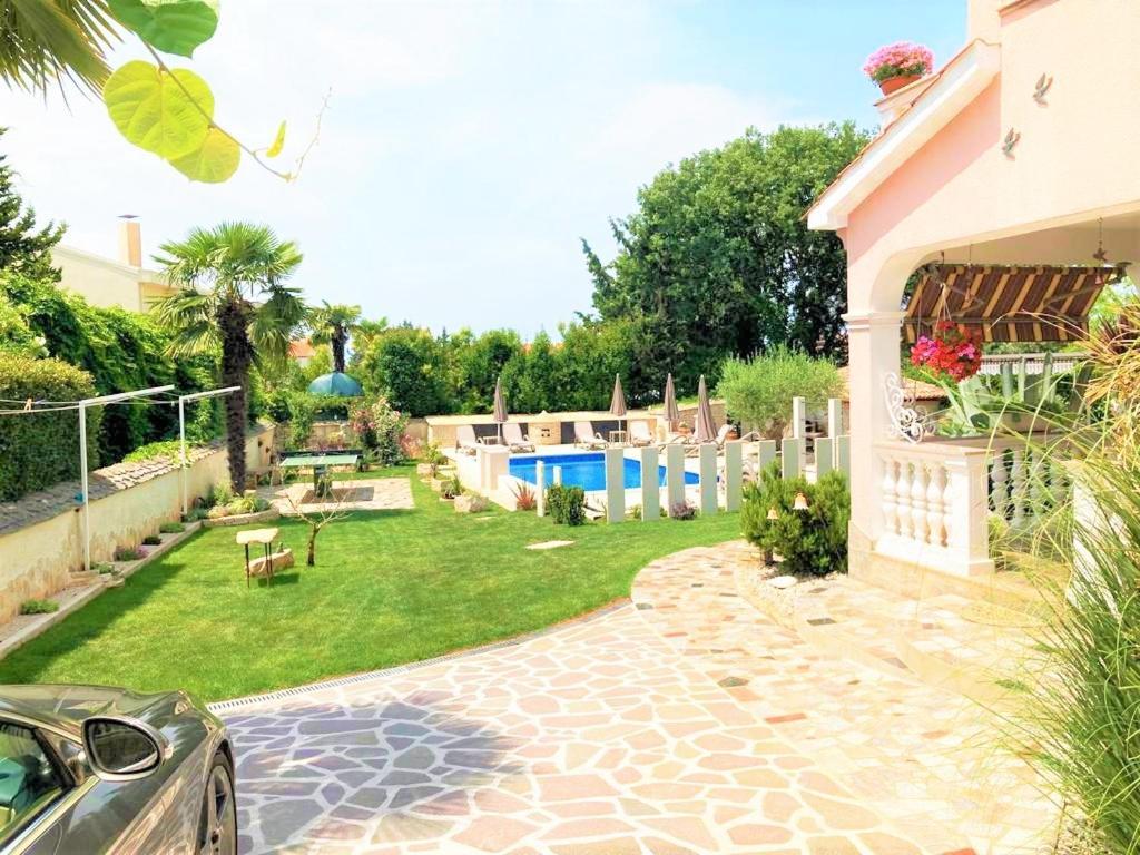Apartment Villa Engel With Pool 포레치 외부 사진