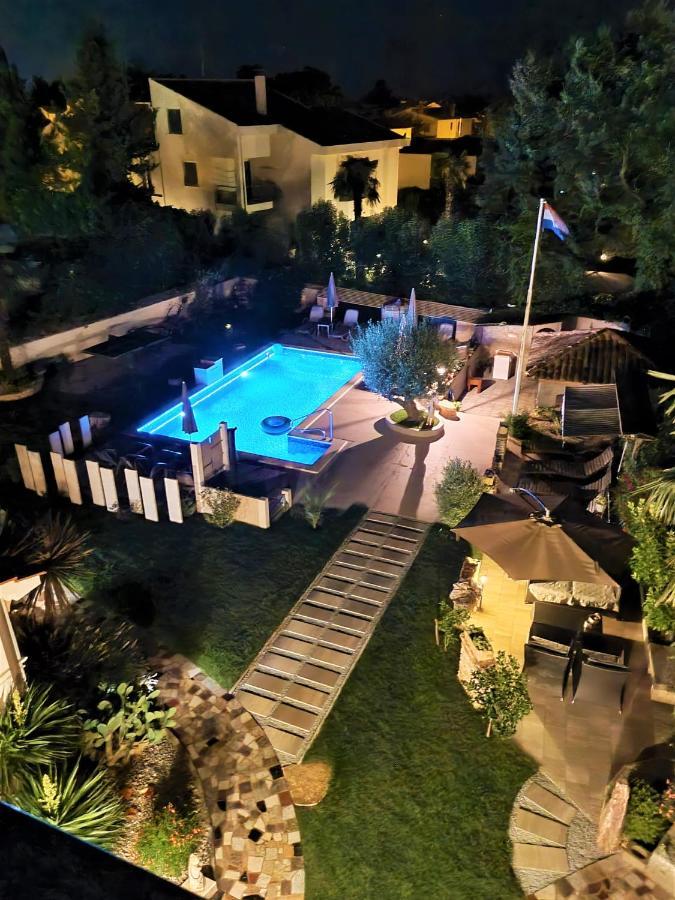 Apartment Villa Engel With Pool 포레치 외부 사진