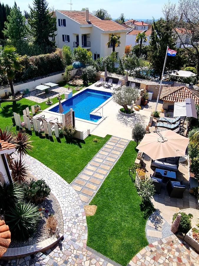 Apartment Villa Engel With Pool 포레치 외부 사진