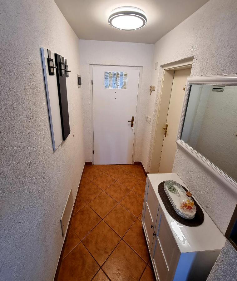 Apartment Villa Engel With Pool 포레치 외부 사진