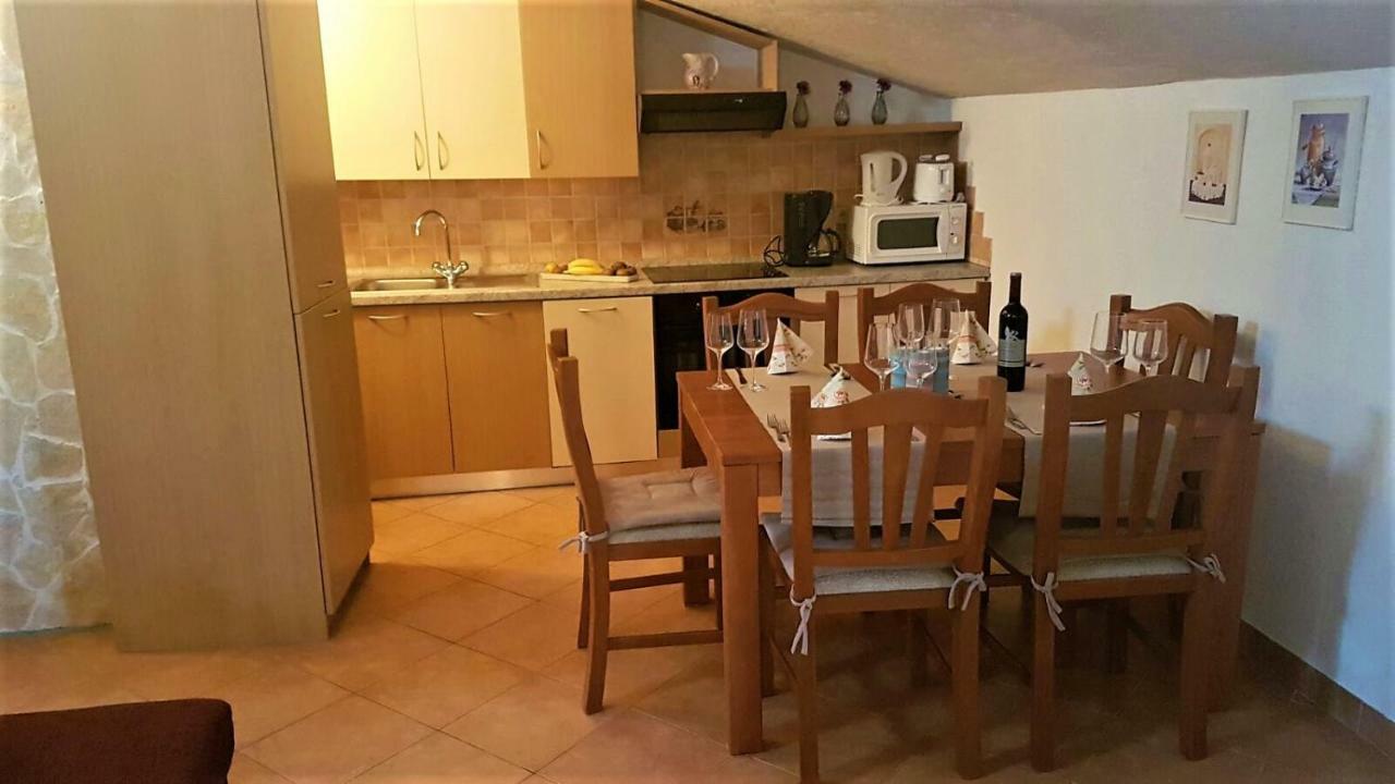 Apartment Villa Engel With Pool 포레치 외부 사진
