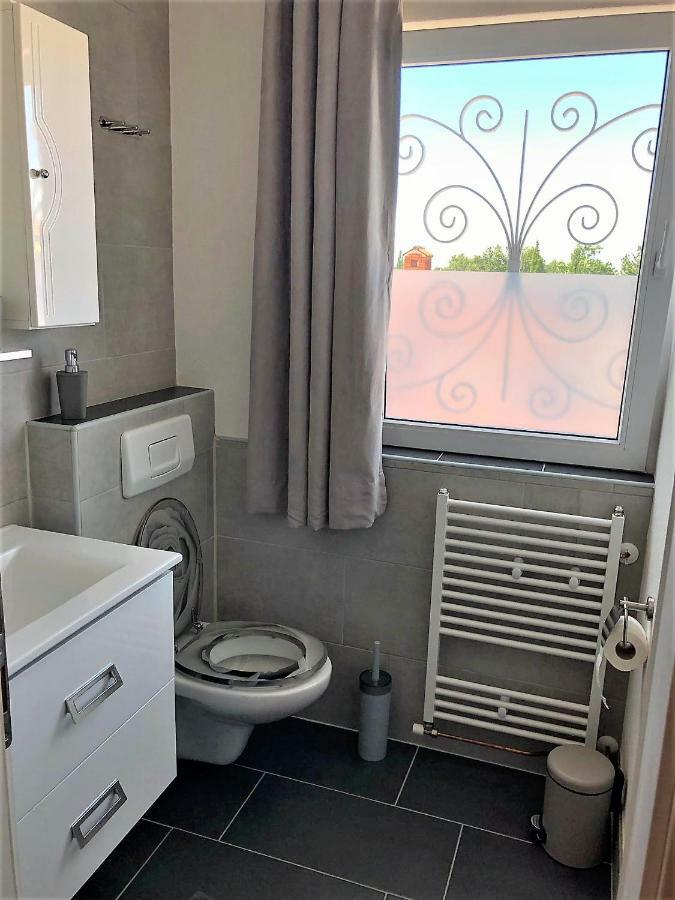 Apartment Villa Engel With Pool 포레치 외부 사진